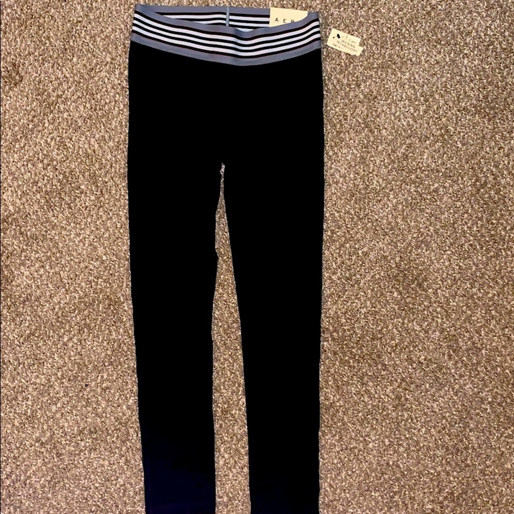 Brand New Aero ankle leggings!